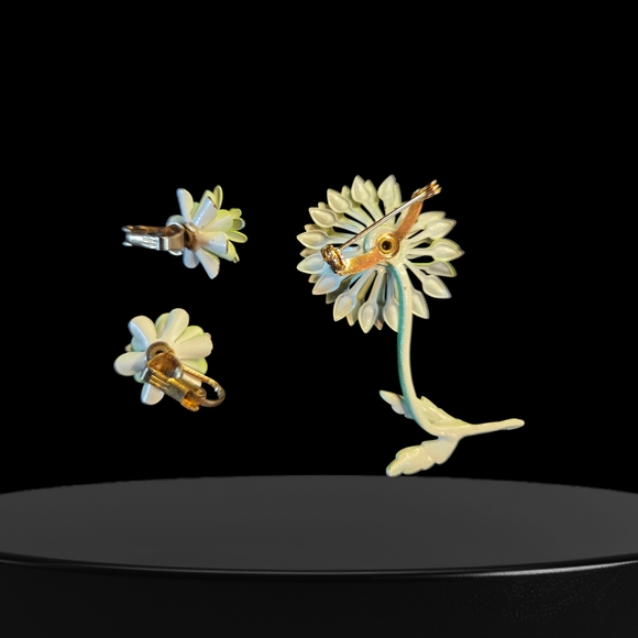 🥕 Vintage Set Green Enamel Daisy Brooch & Clip Earring - Picture 2 of 2